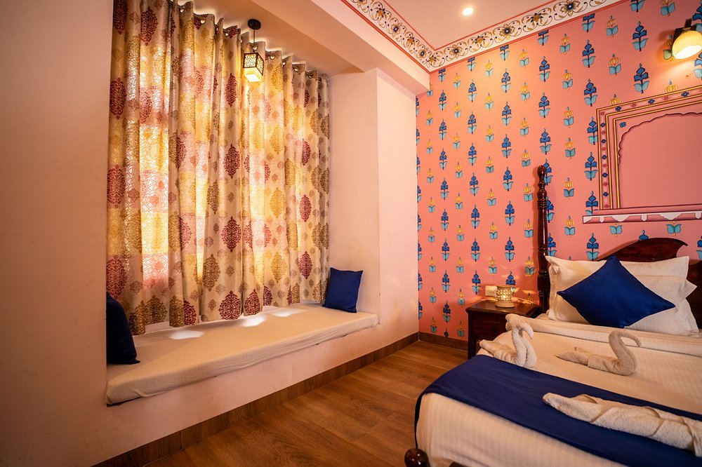 Laxmi Niwas Jaipur Deluxe Suite