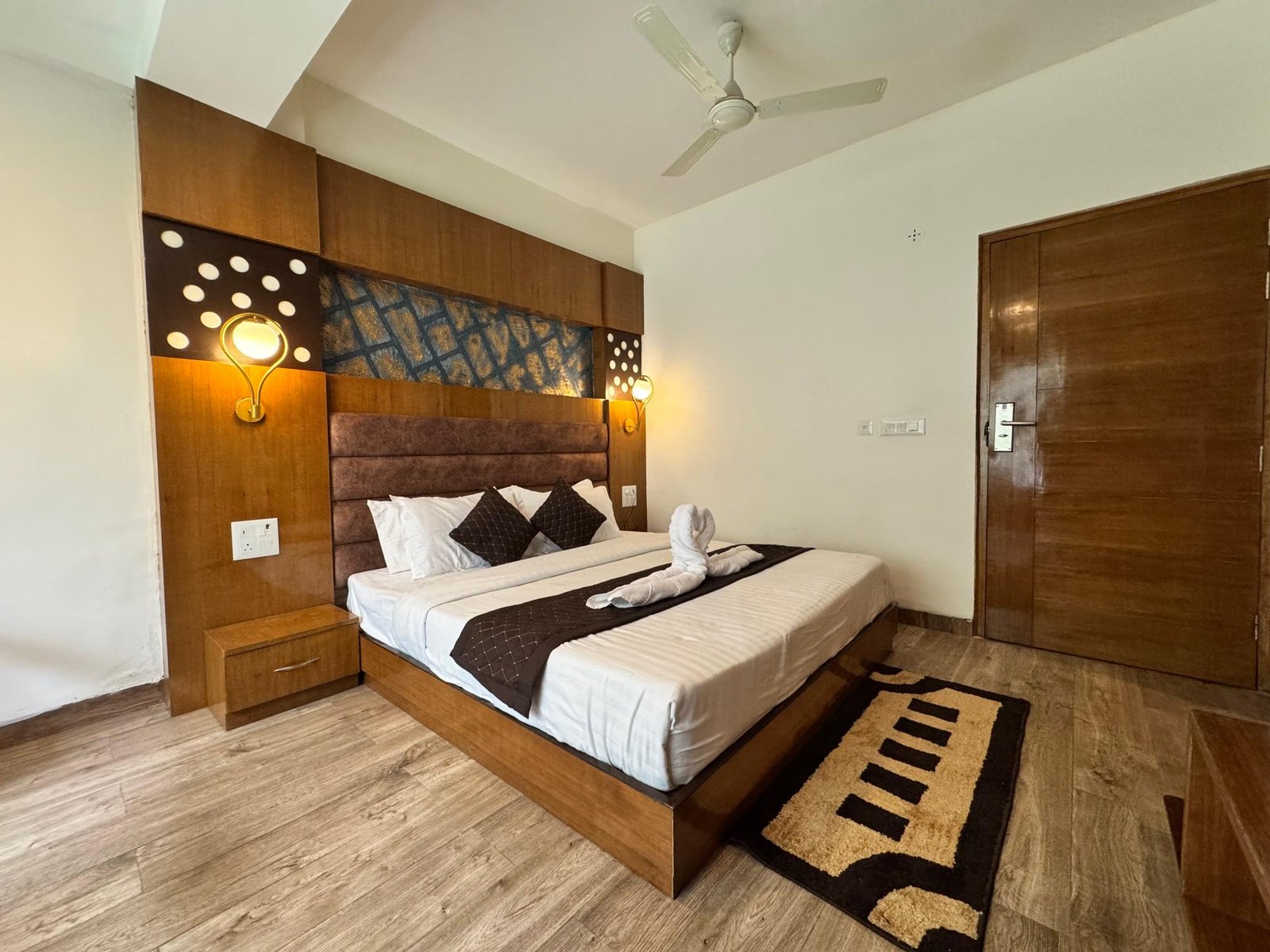 Abs Abode Mussoorie lobby view