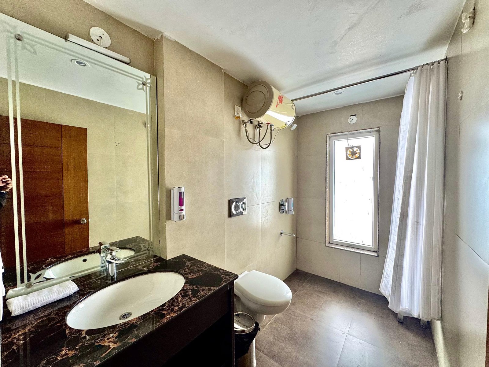 Abs Abode Mussoorie bedroom interior