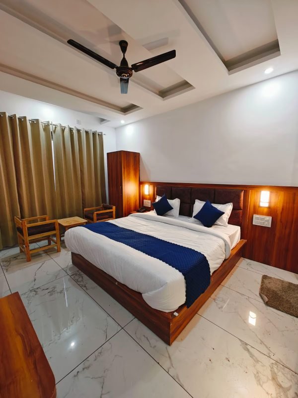 DC Hills Rishikesh Shared Lounge