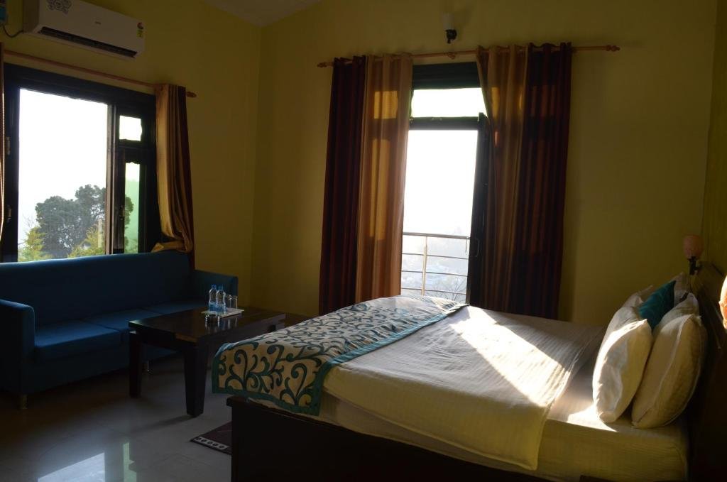 Elite room at East Gate Agra